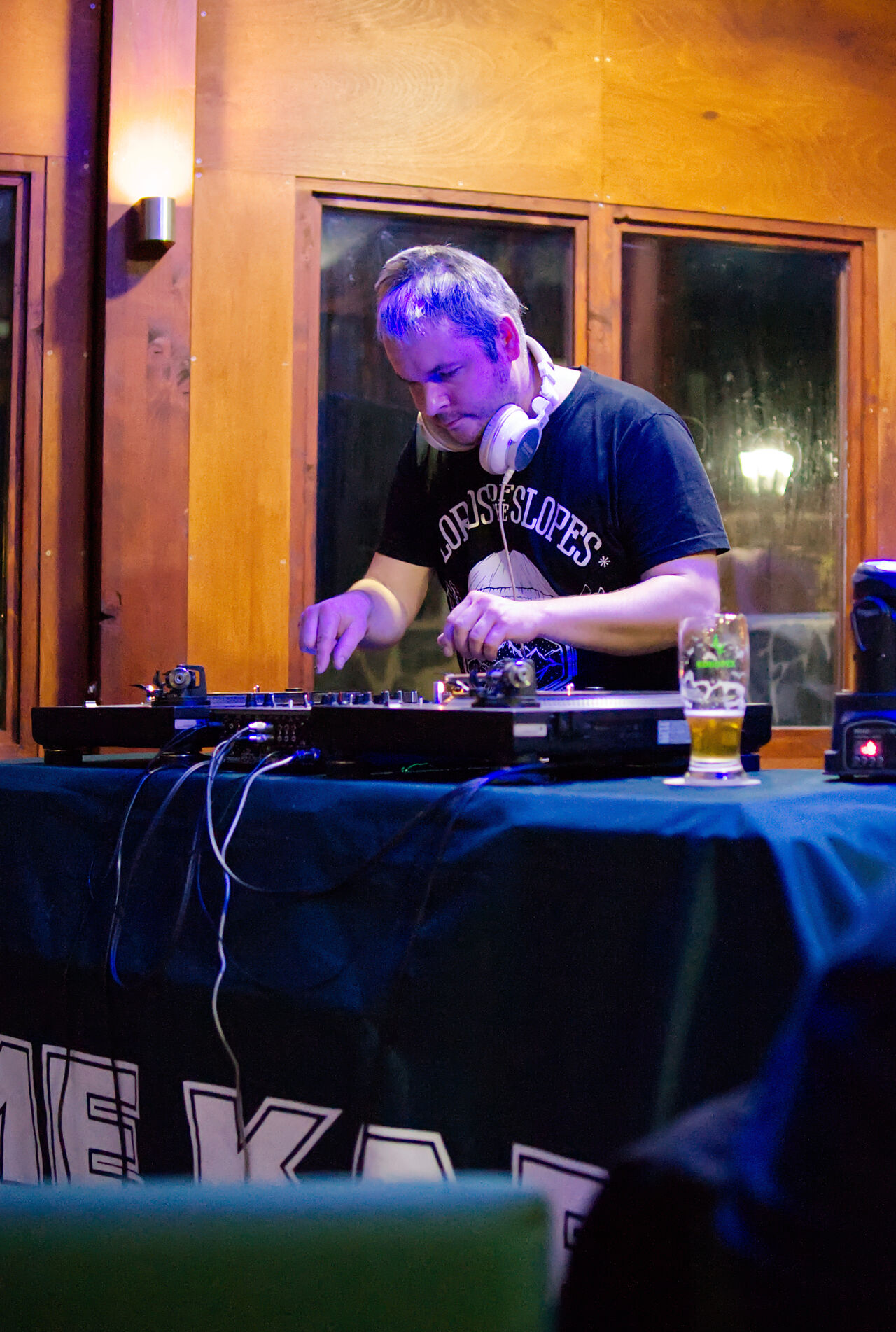 Náš rezidentní DJ Adam PůlGram na pravidelné akci 