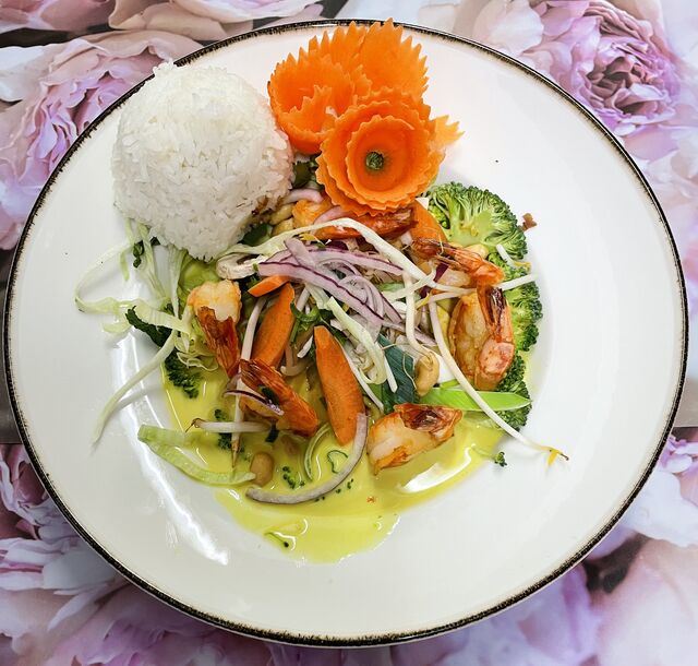 Gold Curry mit Garnelen 