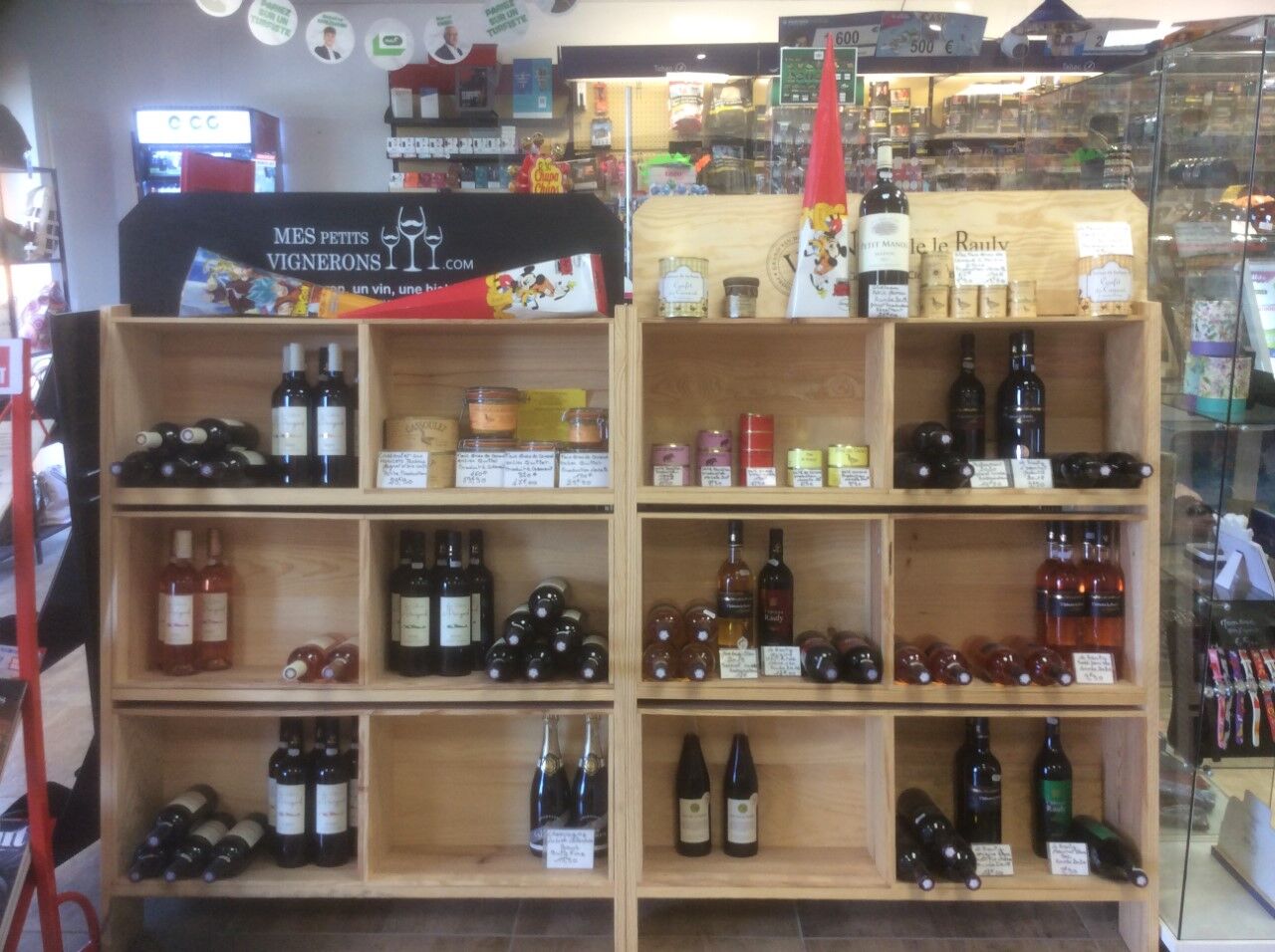 Des produits locaux : vins, foie gras ...