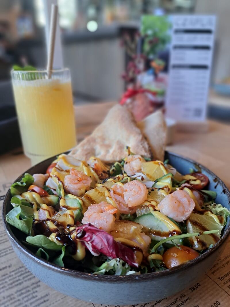 Sałatka z krewetkami