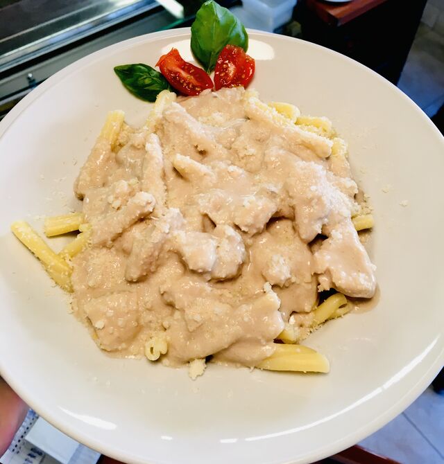 plats de pâtes variés