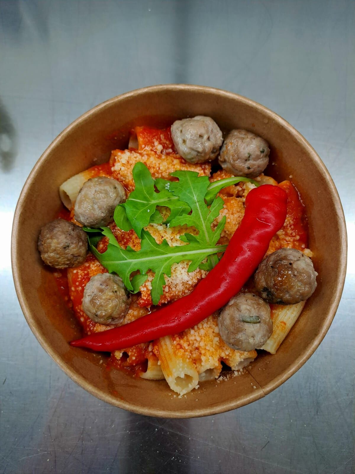 MACCHERONI - ARRABBIATA E POLPETTE