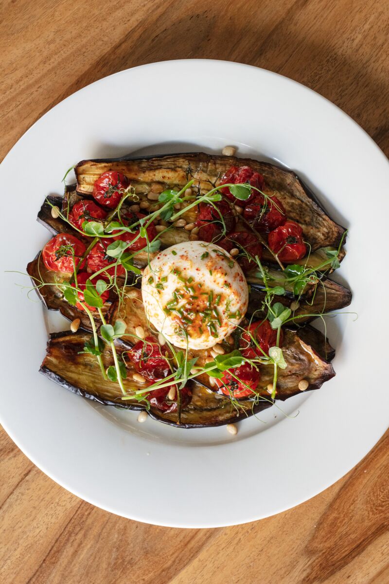 Carpaccio d'aubergine et burratina