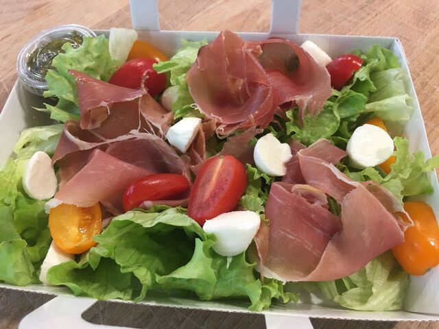 SALADE DISPONIBLE TOUTE L'ANNEE AVEC DES PRODUITS DE SAISON