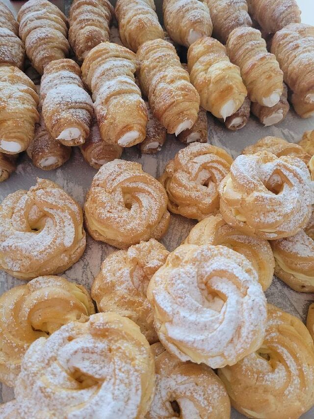 Žloutkové věnečky a mini trubičky