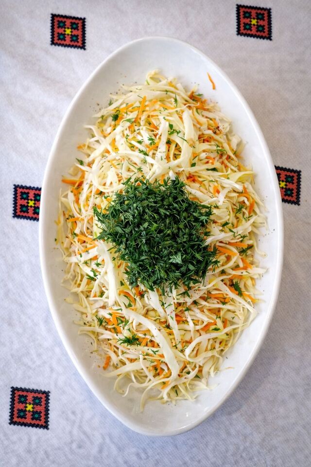 Salata de varza 200g - 15 lei