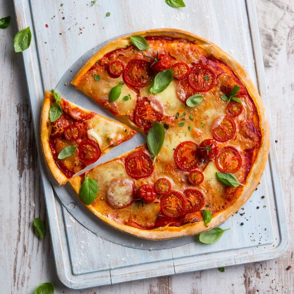 (Platzhalter) Unsere Pizza ist frisch zubereitet...