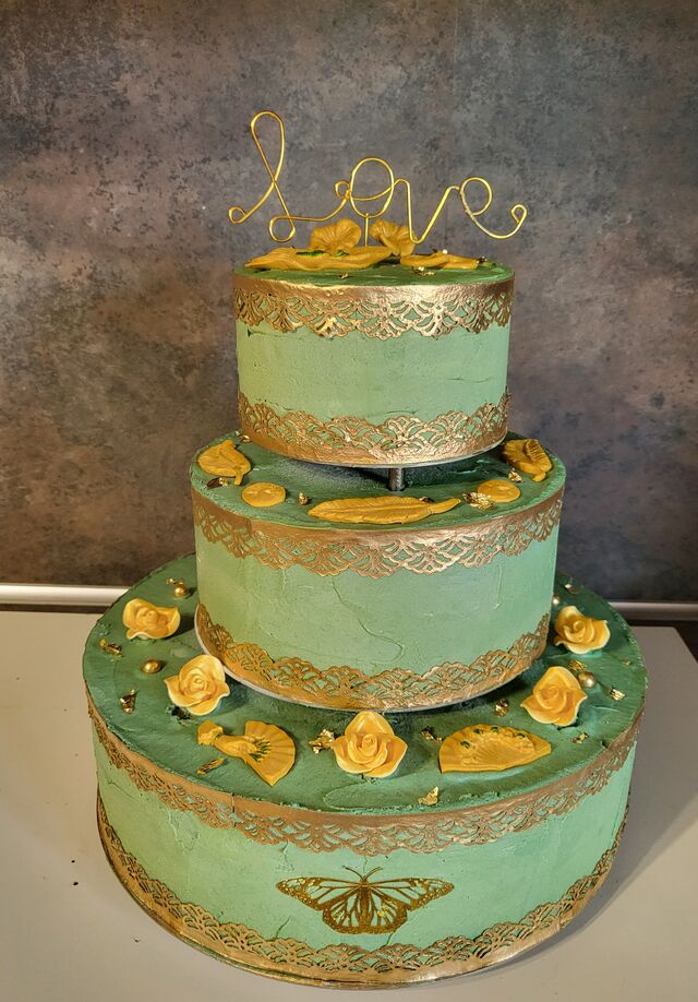 Gâteau de la Cérémonie du hénné ( avant Mariage) Vert et Or. 