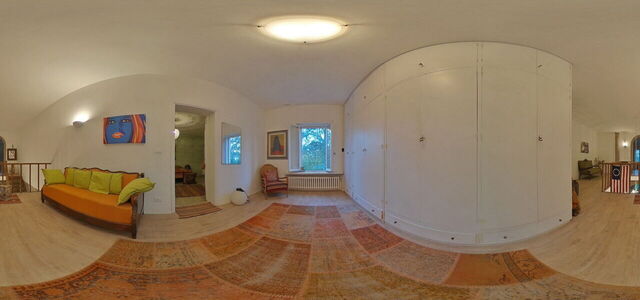 La zona notte: mezzanina di collegamento