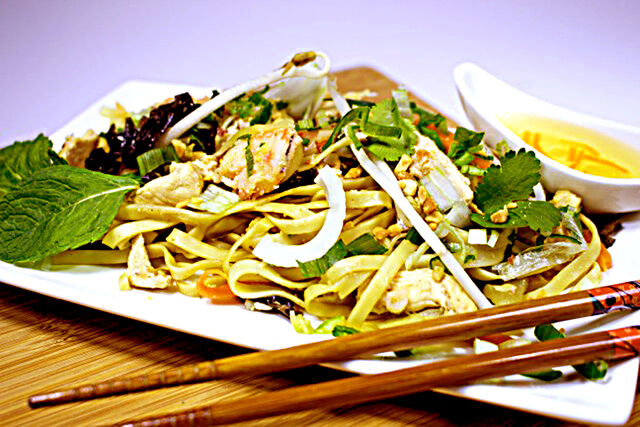 Sauté de nouilles chinoises façon Mixào