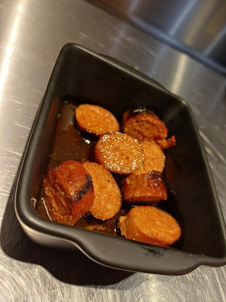 Chorizo grillé des Monts Vert mariné au miel et romarin 