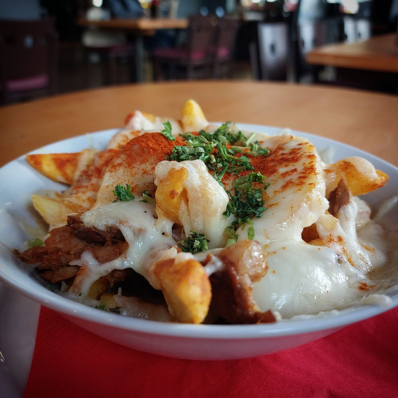 Pulled Pork Fries mit Käsesauce