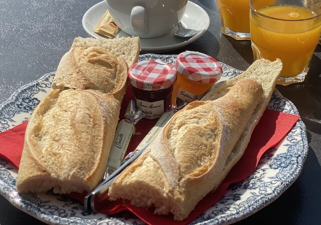 PETIT DEJEUNER