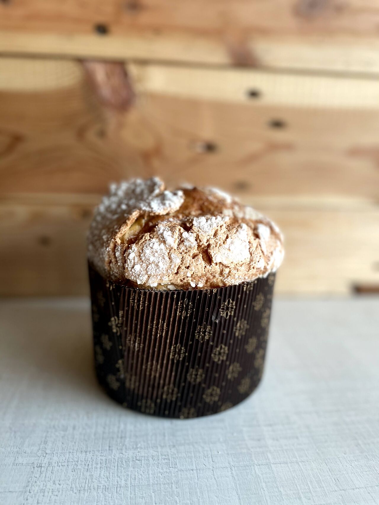 Panettone de naranja, limón y pasas.