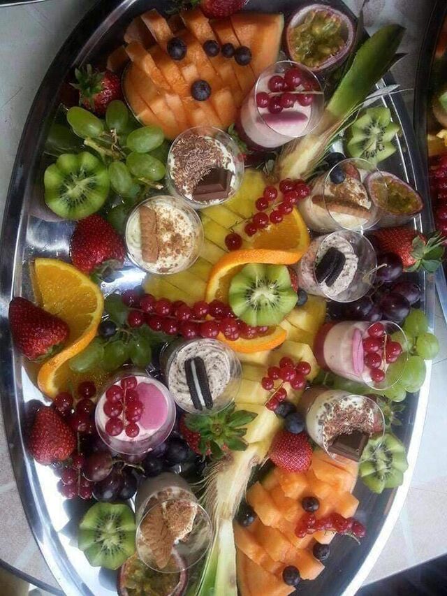 Fruit de saison avec des verrines sucée 