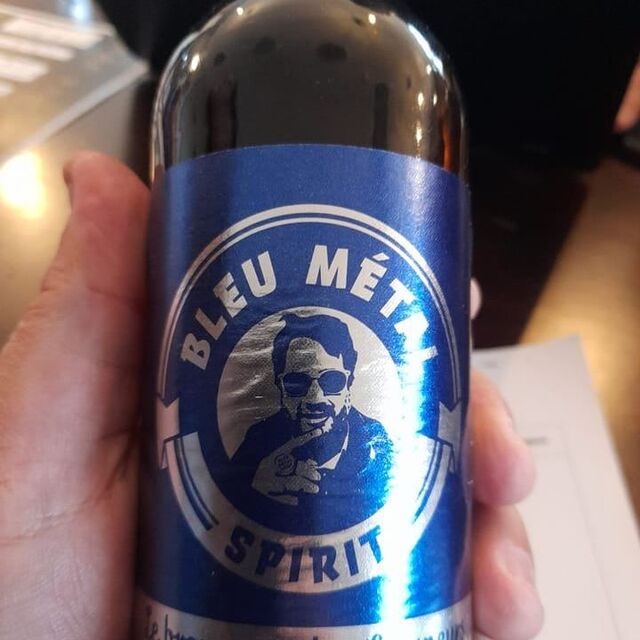 ON EST BLEU ..... ON EST METAL .... ON EST BLEU METAL !!!!!
La biere de Jason Chicandier HE PAMMMM !!