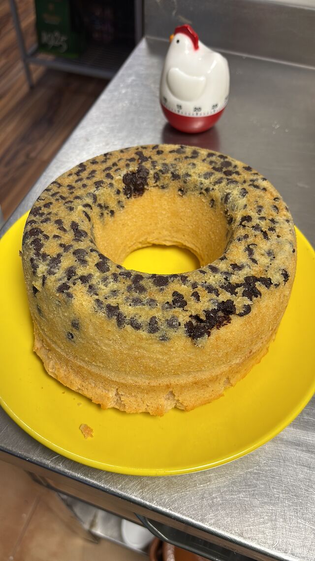 Bizcocho de leche con lágrimas de chocolate