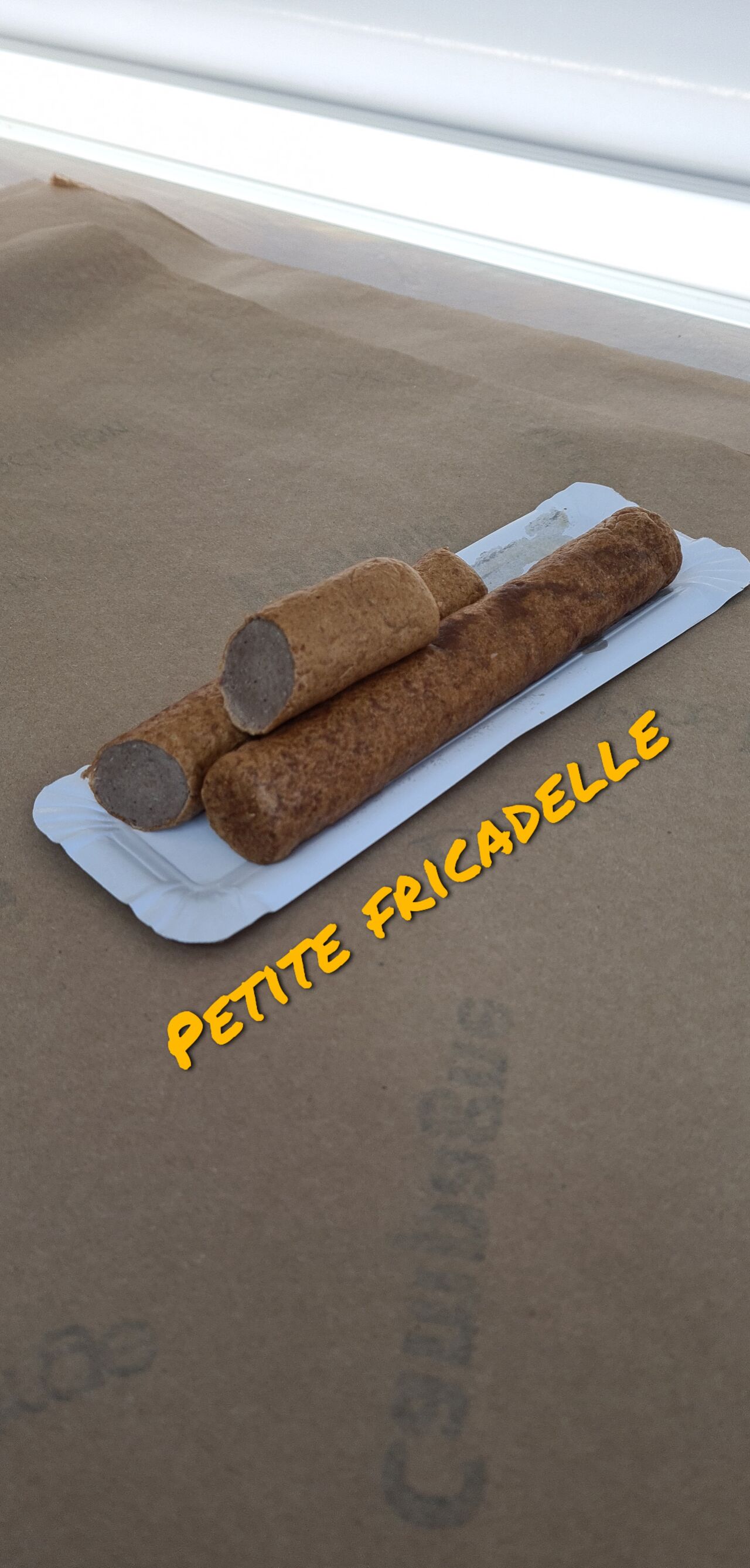 FRICADELLE
Saucisse de poulet