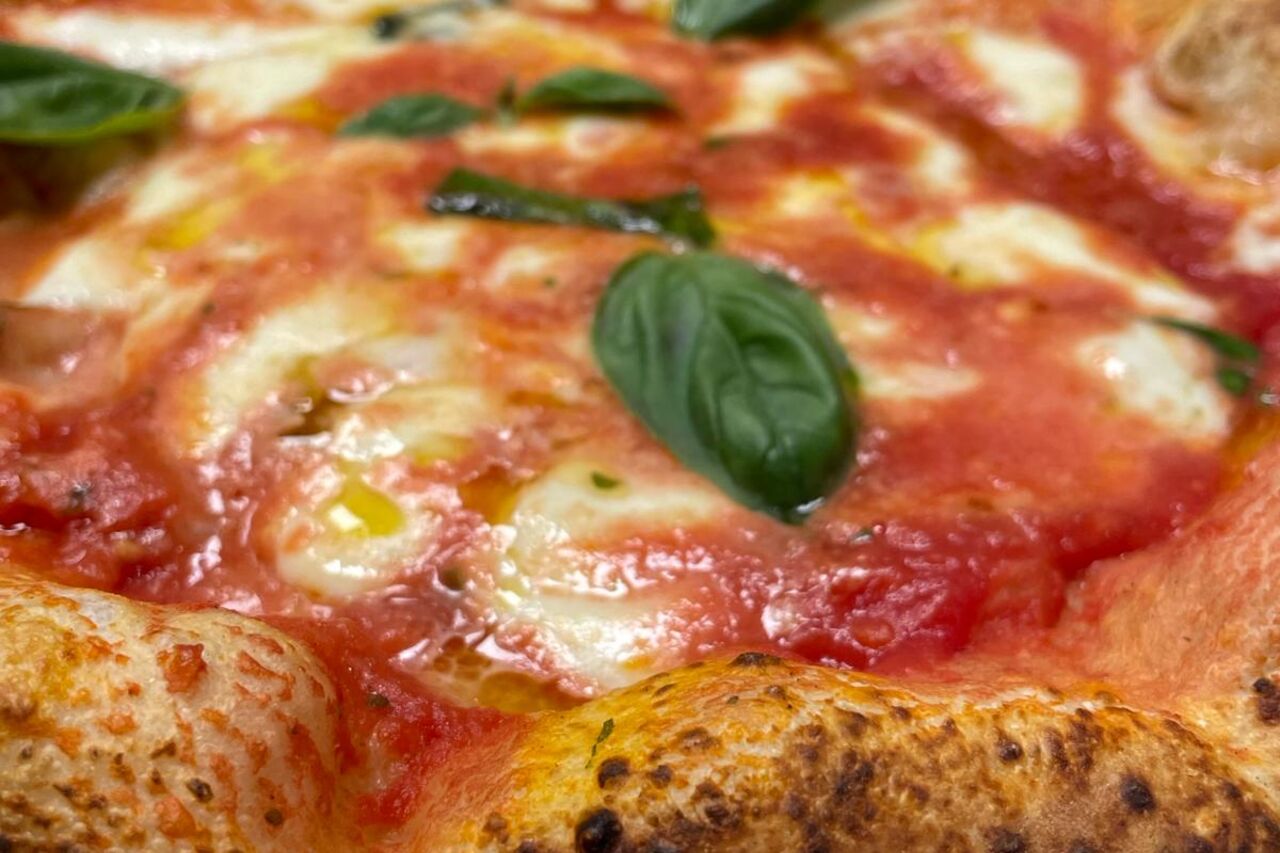 Pizza NAPOLETANA!