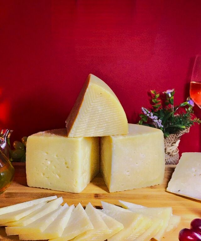 QUESO CURADO AL PEDRO XIMÉNEZ
