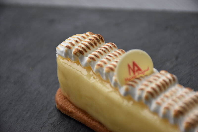 Nos Douceurs citro, Crémeux citron, meringue et biscuit noisette... mmm de quoi vous régaler !😋