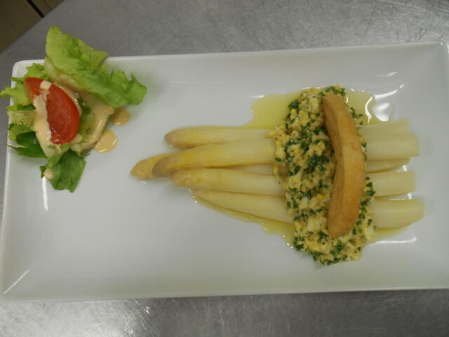 Asperge à la Flamande ( spécialité Belge)