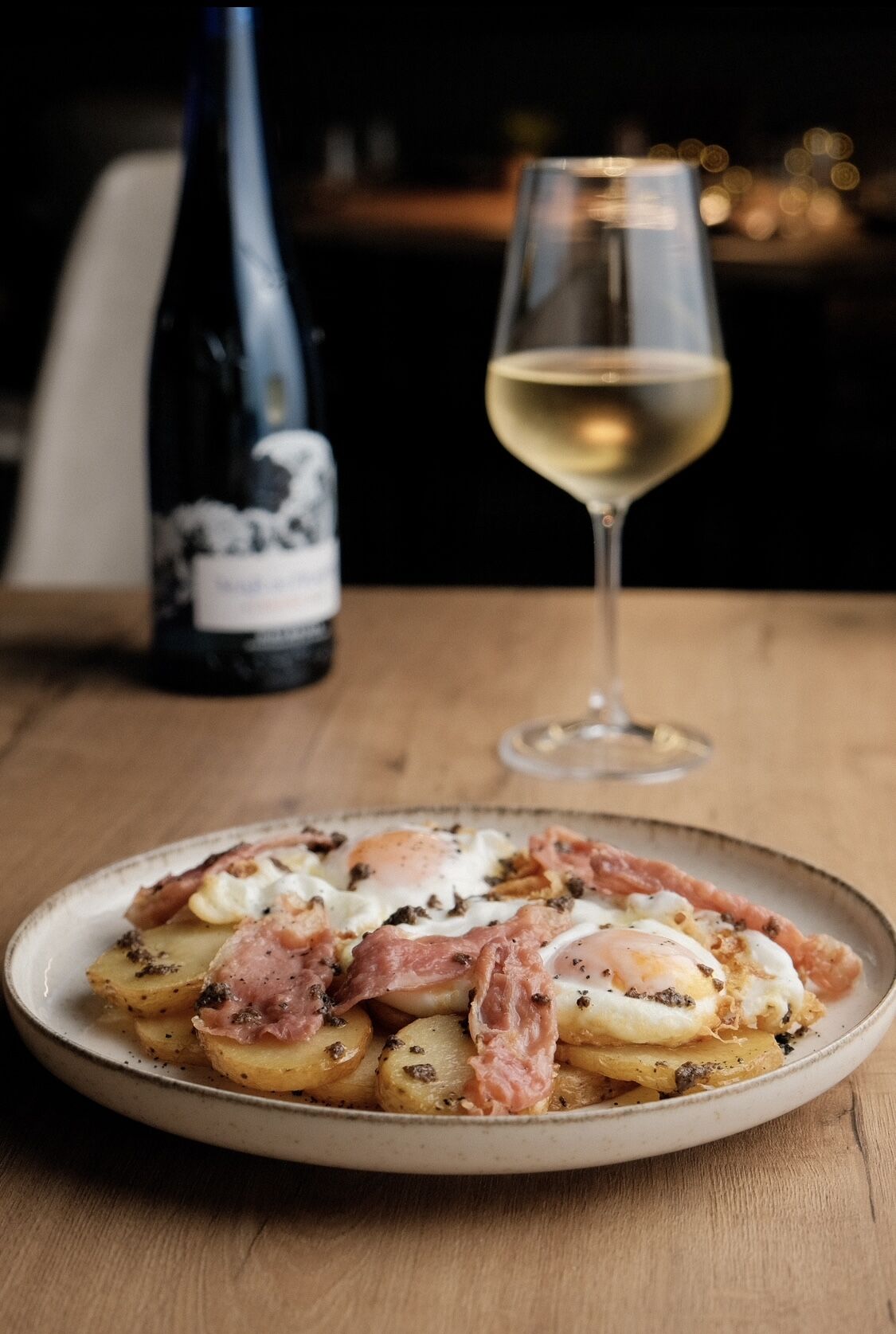 Huevos trufados con jamón