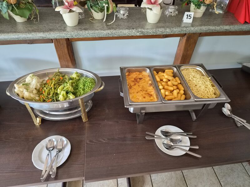 Geburtstag Gemüse Kartoffelgratin Kroketten Spätzle 