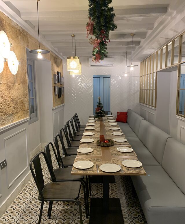 Celebre con nosotros su comida de empresa o su cena de Navidad