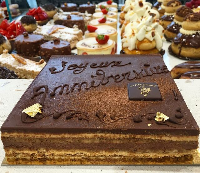 Le traditionnel opéra avec sa pointe de café