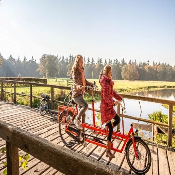 Volwassen- en ook ouder-kind-tandems.