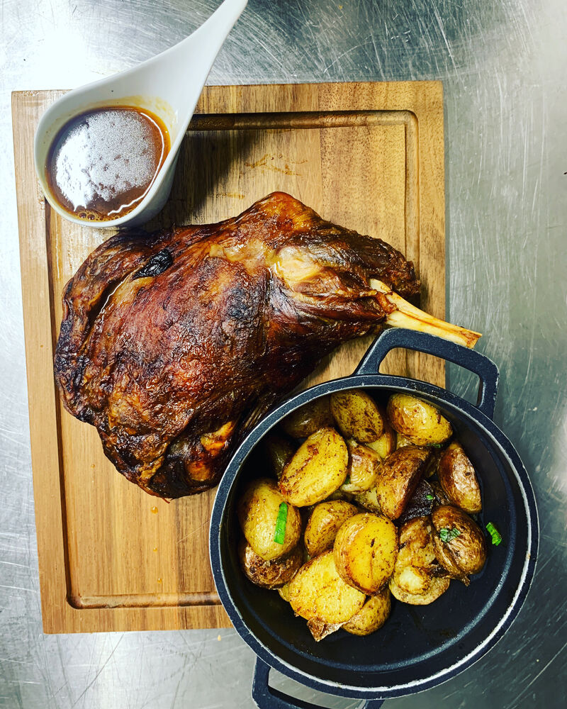 L'ÉPAULE D'AGNEAU CONFITE À PARTAGER (2pers)