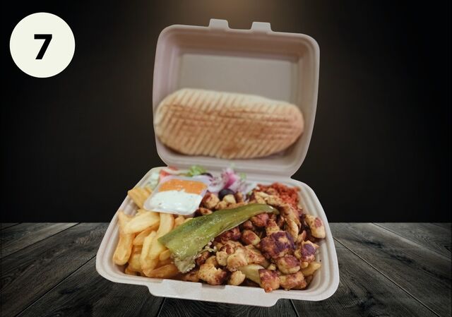 Assiette Chiken
Viande Chiken , frites ,
boulghour, crudités. 