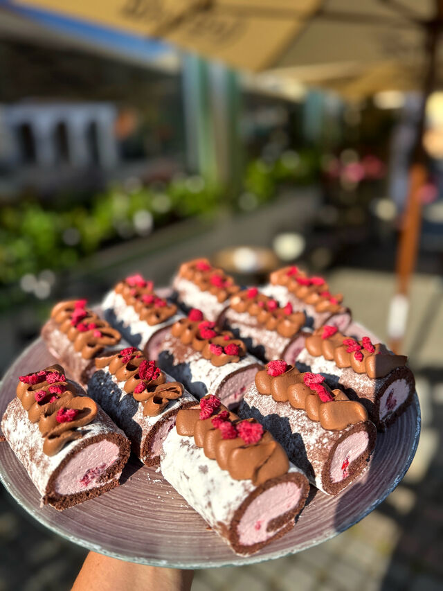 Čokoládovo malinová rolka 