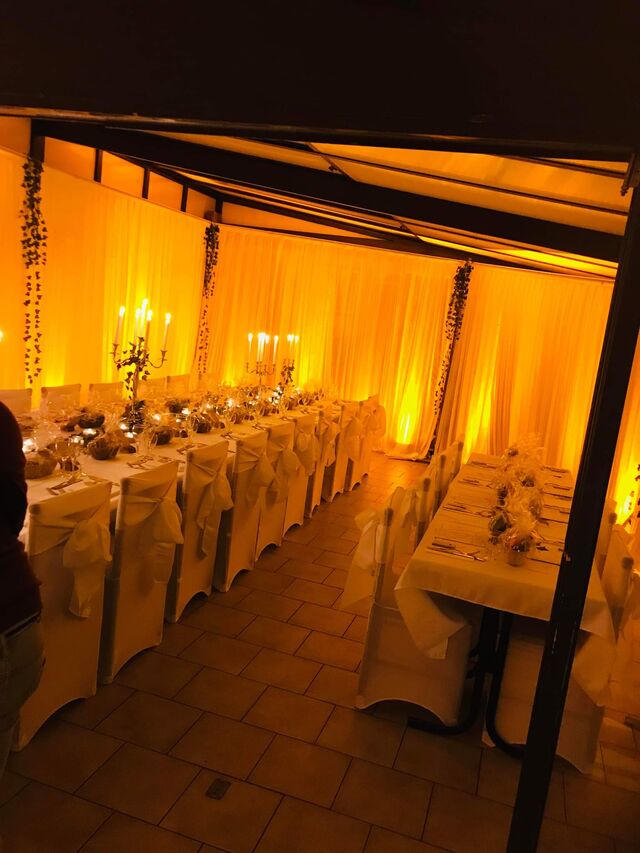 Salle spéciale groupe
Repas de mariage