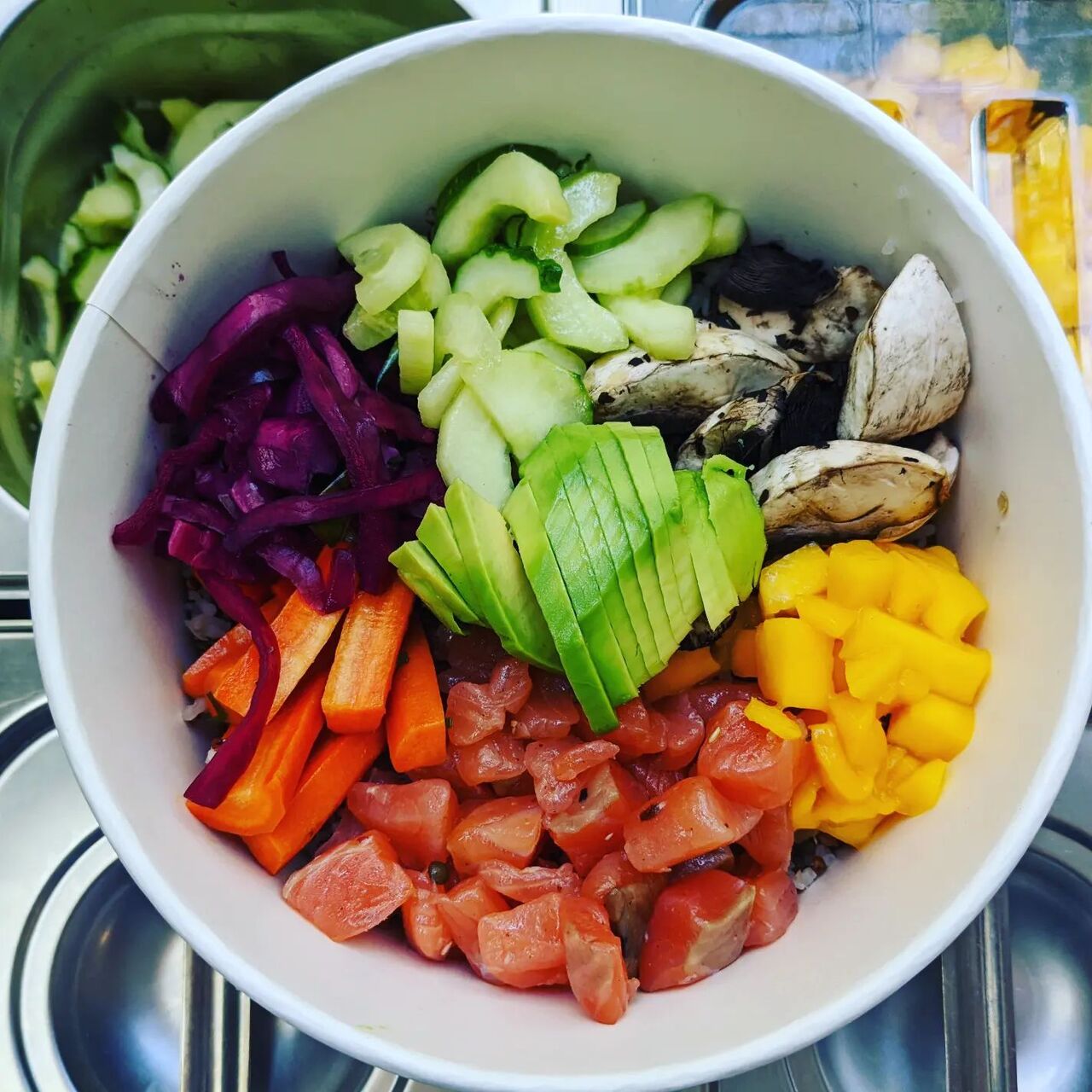 SAUMON poke and cream