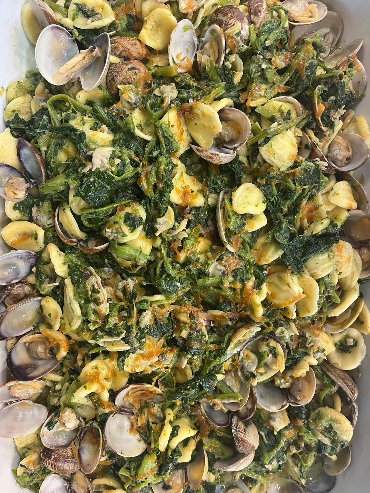 Orecchiette con vongole, cime di rapa e bottarga