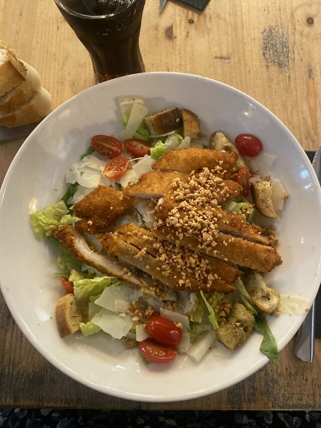 La généreuse salade césar...!
