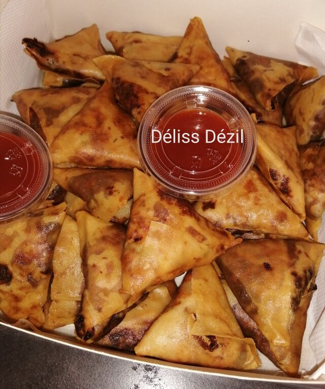 samoussas maison, poulet, légumes et boeuf