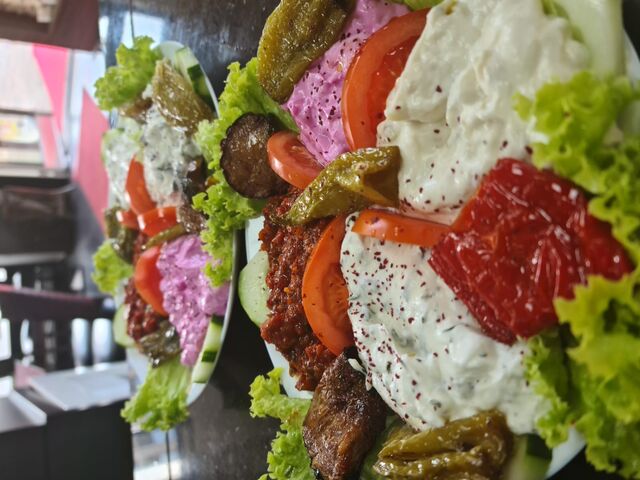 gemischte Vorspeisen, groß - Ezme