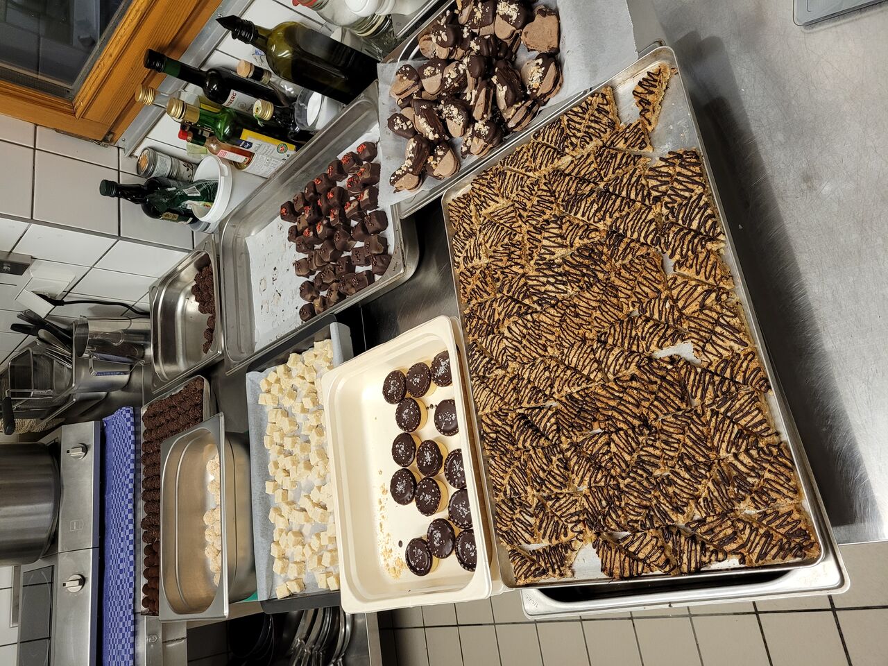 In der Weihnachtsbäckerei... 💪