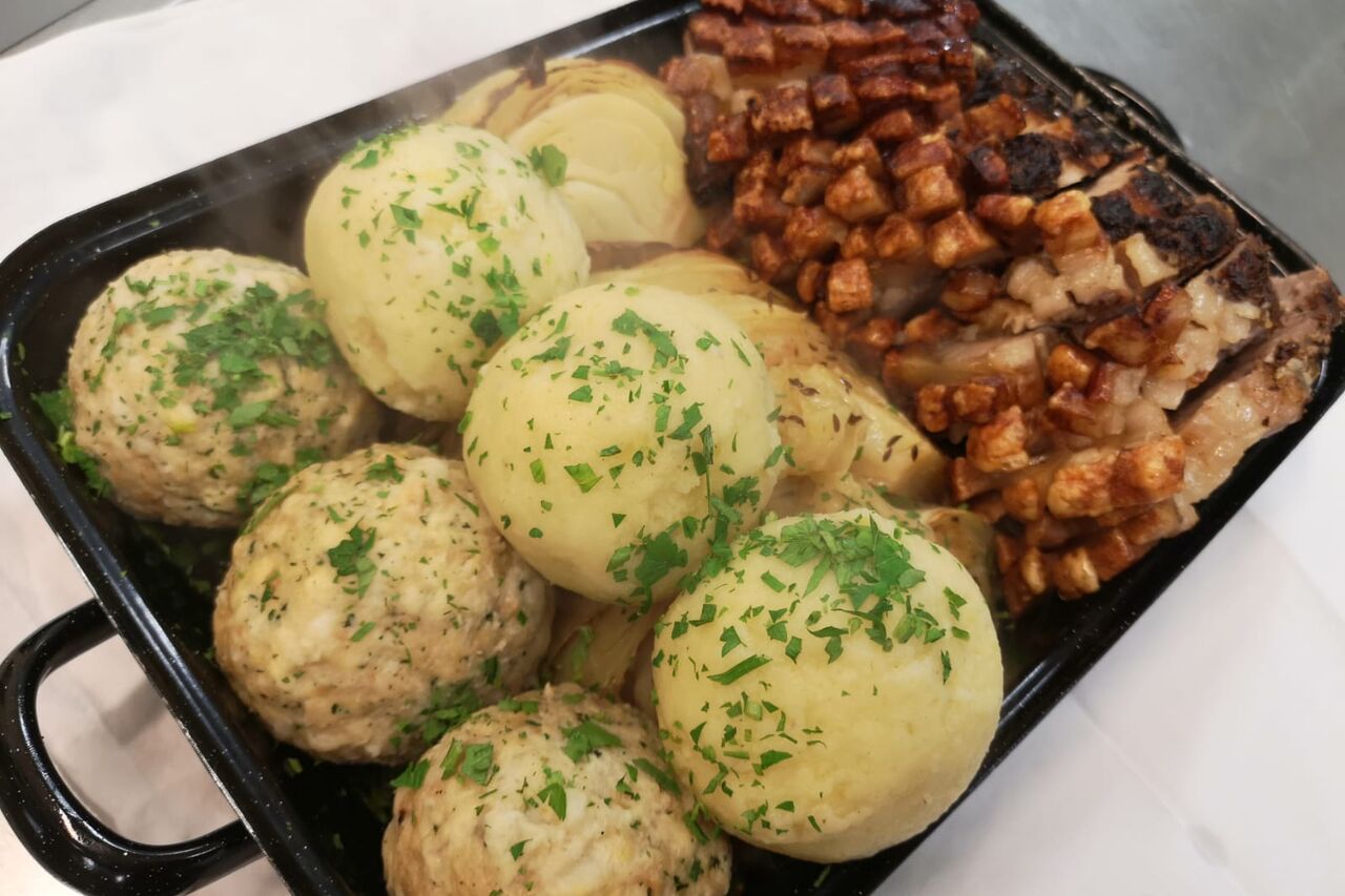 Ofenfrisches Schweinsbratl