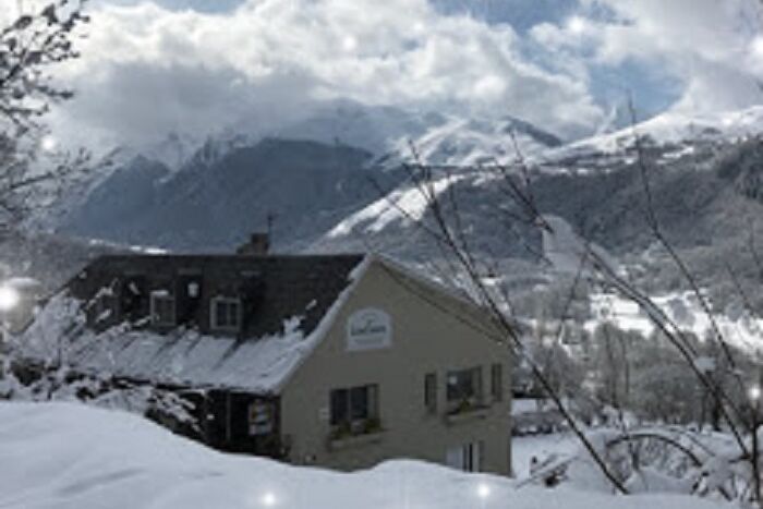 HOTEL BAR RESTAURANT LES CIMES - ESTARVIELLE | Française ...