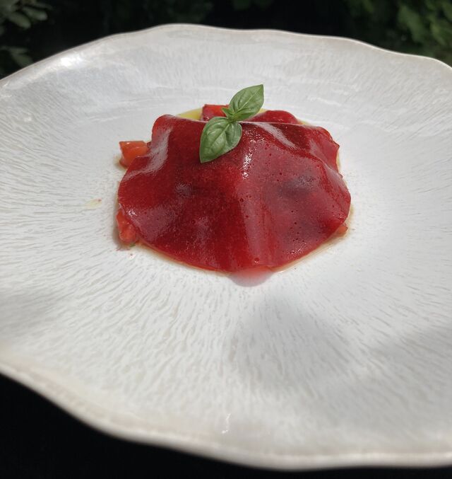 Foie gras, voile de fraise et framboise
