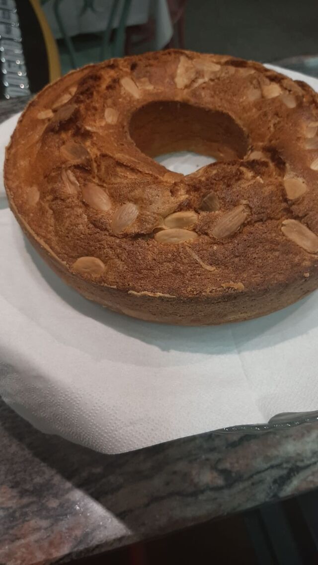 Bizcocho casero de almendras, súper rico