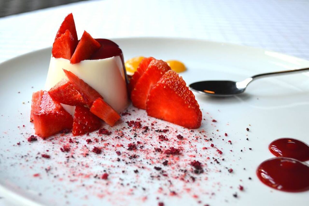 Najlepsze desery w towarzystwie aromatycznych kaw i drinków