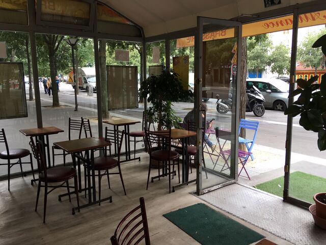 Terrasse extérieure et intérieure pour vous à l'alliance 