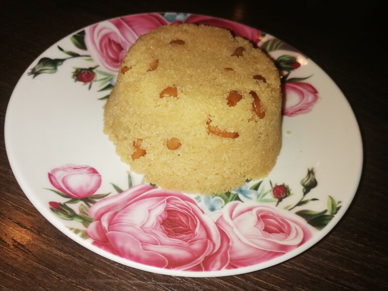 Griss mit Pinienkerne (Süßspeisen) 