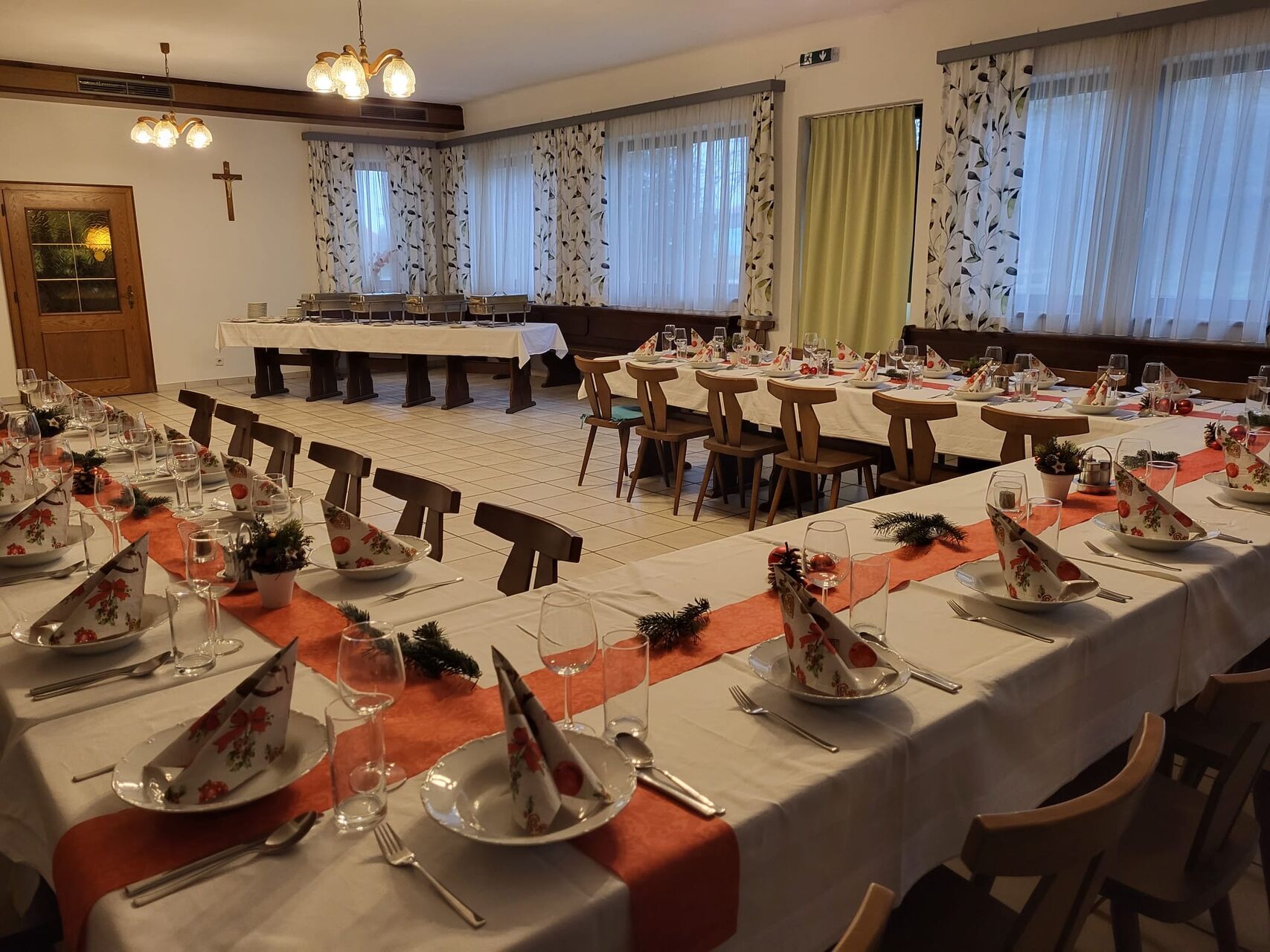 Viele Räumlichkeiten