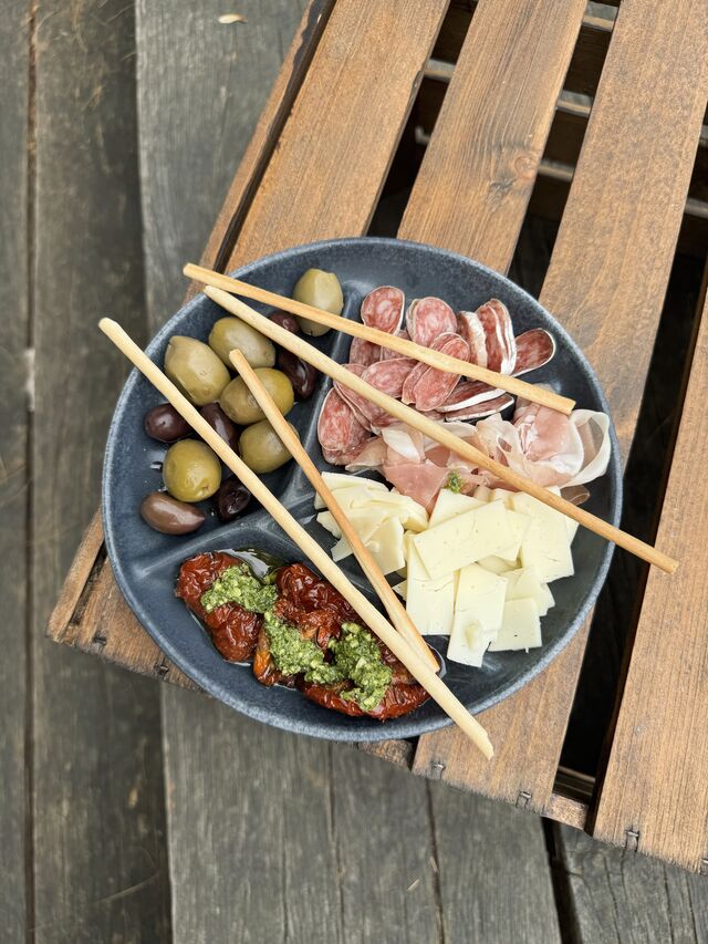 Tapas talíř jako chuťovka k vínu?